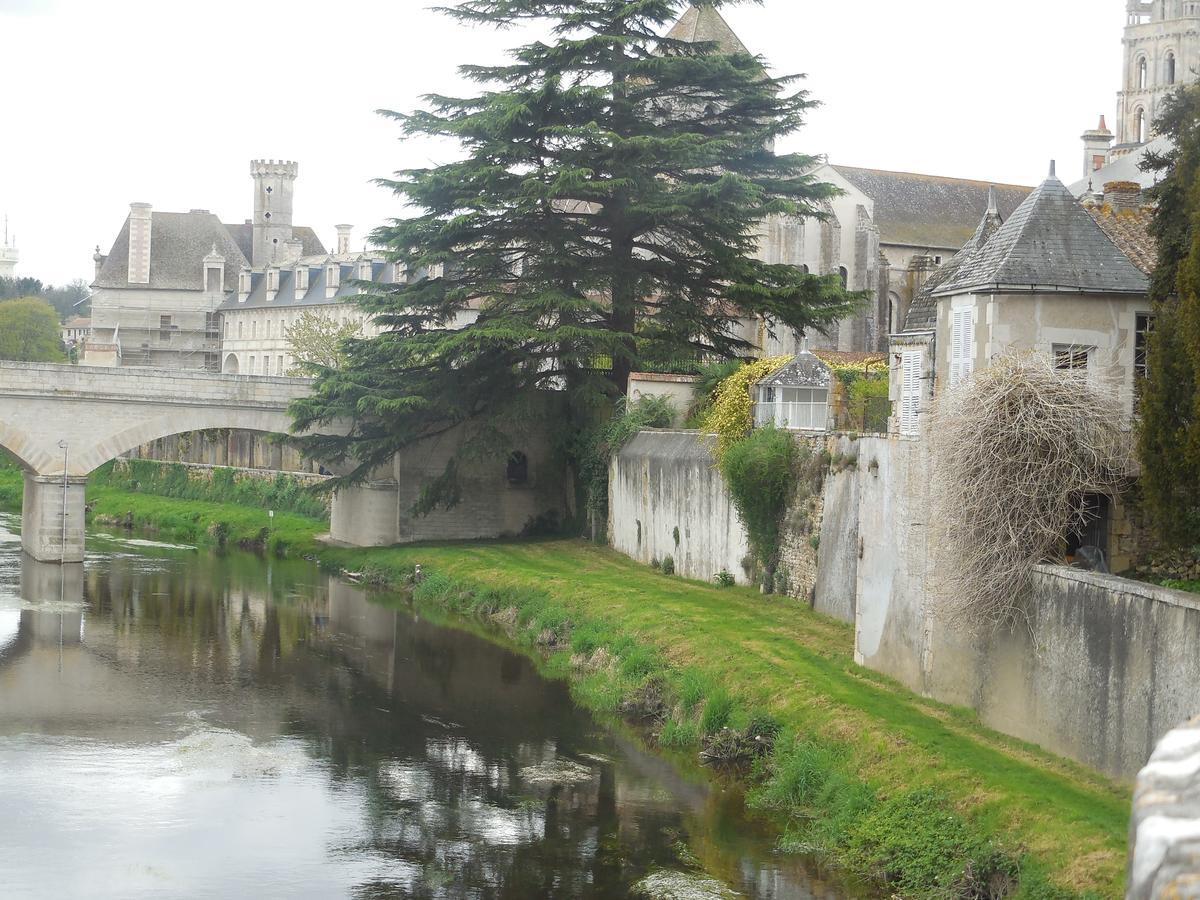 Hotel De L'Abbaye Saint-Savin  Exterior photo